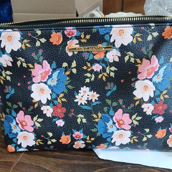 Steve Madden Black Floral Cosmetic Bag - Picture 1 of 4